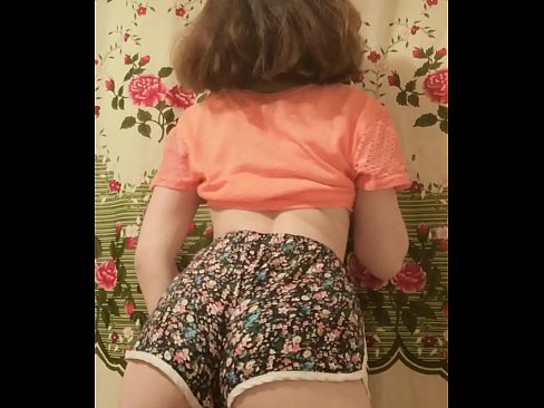 ❤️ Leanabh òg sexy a ’toirt dheth na shorts aice air a’ chamara ❌  Porn dachaigh  aig porn gd.pornado-co.ru