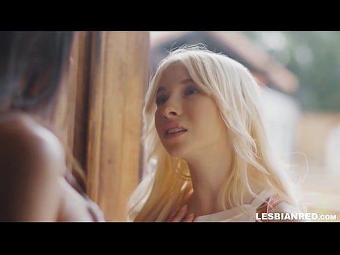 ❤️ Nighean a 'tighinn dhachaigh beagan mhìosan an dèidh sin agus a' crìochnachadh suas ag ithe a h-stepmom's pussy ❌  Porn dachaigh  aig porn gd.pornado-co.ru